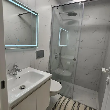 Bed & Breakfast Tre's Bliss Heart Villa!!! Durres