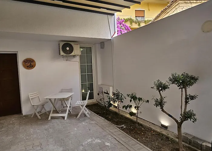 Tre's Bliss Heart Villa!!! 住宿加早餐酒店